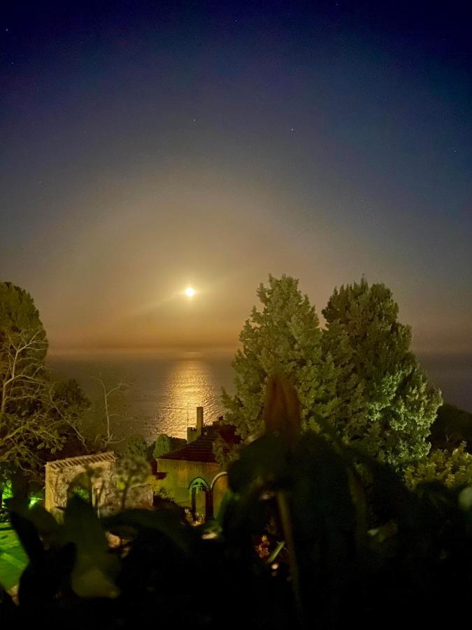 Chiaro Di Luna Таормина Экстерьер фото